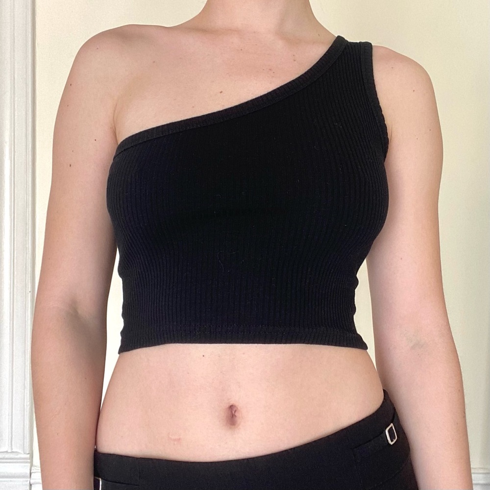 Ribbed black asymmetrical crop top